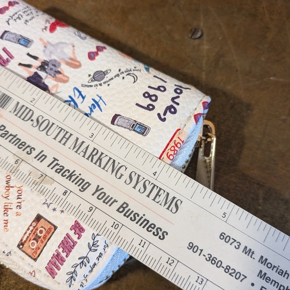 Taylor Swift 1989 Wallet - Picture 7 of 8